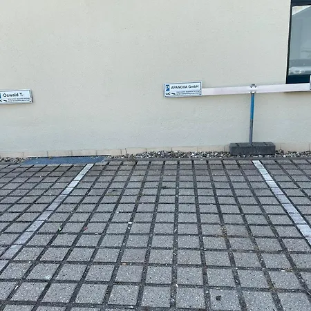 Apanoxa Homes I Zentral I Geschaefts- Und Monteurswohnung Straubing